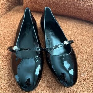 Louis Vuitton size 8 ballet flats black patent leather
